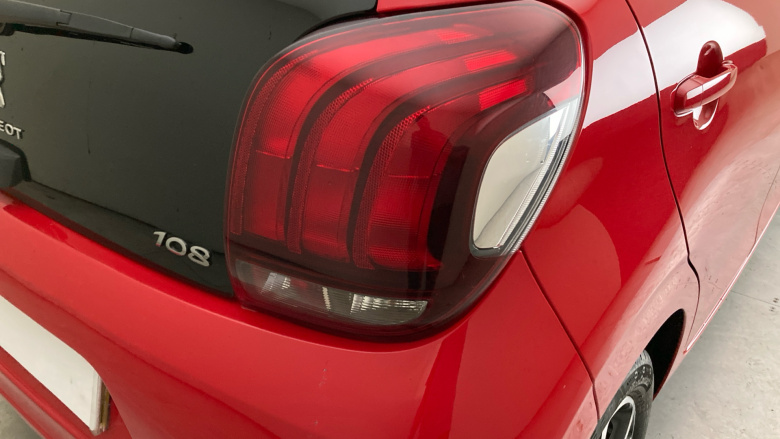 Peugeot 108 1.0 72 Allure 5dr Petrol Hatchback